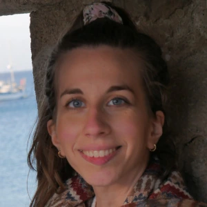 Κερασιώτη Λαμπρινή  - Καθηγήτρια Αγγλικών στο instateacher.gr