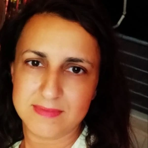 Τσιγκούδη Κατερίνα - Καθηγήτρια Έκθεσης στο instateacher.gr