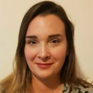 Πέτσιου Ίρις - Καθηγήτρια Αγγλικών στο instateacher.gr