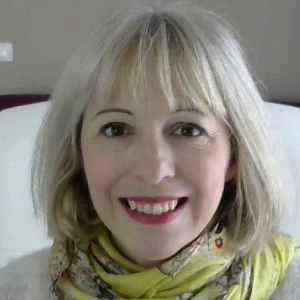 Παπαχαραλάμπους Αμαλία - Καθηγήτρια Γαλλικών στο instateacher.gr