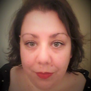 Ρεντζεπέρη Ισμήνη - Καθηγήτρια Αγγλικών στο instateacher.gr