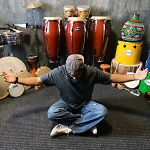 Αλεξόπουλος Νικόλας - Δάσκαλος Latin Percussion στο instateacher.gr