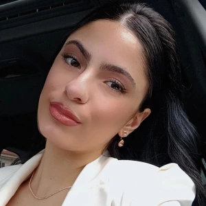 Χατζηαθανασίου Μαρία - Καθηγήτρια Νέων Ελληνικών στο instateacher.gr