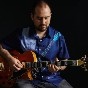 Χατζηαθανασίου Άγγελος  - Δάσκαλος Ηλεκτρικής Κιθάρας στο instateacher.gr