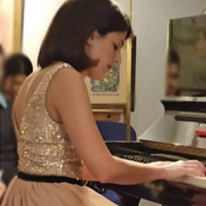 Βρεττού Κωνσταντίνα - Δασκάλα Αντίστιξης στο instateacher.gr