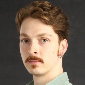 Κωσταρέλος Δημήτρης - Δάσκαλος Μονωδίας στο instateacher.gr