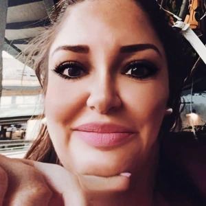 Τριχώνα  Έλενα - Καθηγήτρια Αγγλικών στο instateacher.gr