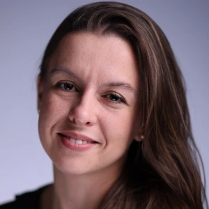 Βρυνιώτη Γαρυφαλιά - Καθηγήτρια Κοινωνιολογίας στο instateacher.gr