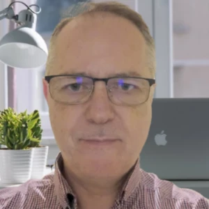 Τσιράκης Γιώργος - Καθηγητής C++ στο instateacher.gr