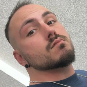 Τσεκούρας Μάνος - Καθηγητής Δημοτικού στο instateacher.gr