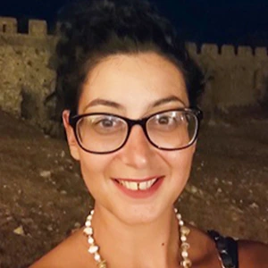 Δημητροπούλου Κωνσταντίνα - Καθηγήτρια Νέων Ελληνικών στο instateacher.gr