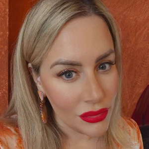 Πάπας Άννα Καπόνε - Δασκάλα Σολφέζ στο instateacher.gr