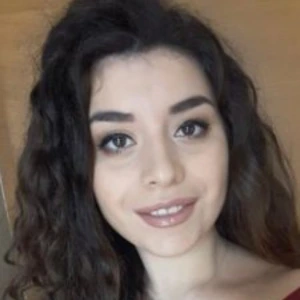 Τριαντοπούλου Γιώτα  - Καθηγήτρια Έκθεσης στο instateacher.gr