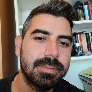 Σπινθάκης Ευάγγελος - Καθηγητής Windows στο instateacher.gr