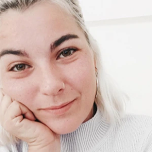 Μπούλιαρη Νεφέλη - Καθηγήτρια ΑΟΘ (Οικονομικής Θεωρίας) στο instateacher.gr