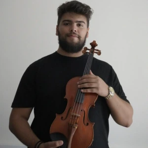 Αντωνάτος Ανδρογιάννης - Δάσκαλος Βιολιού στο instateacher.gr