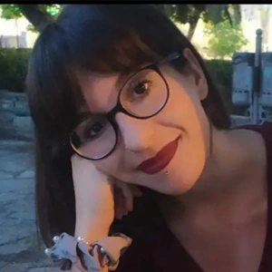 Ματσούκα Κατερίνα  - Καθηγήτρια Φυσικής στο instateacher.gr