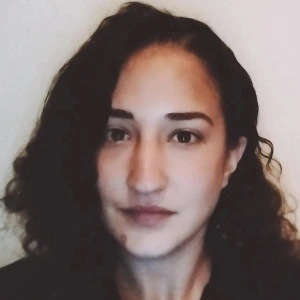 Naya P. - Καθηγήτρια Αγγλικών στο instateacher.gr