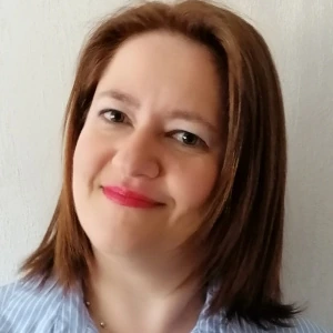 Κατσαμπά Ουρανία - Καθηγήτρια Ελληνικών σε ξένους στο instateacher.gr