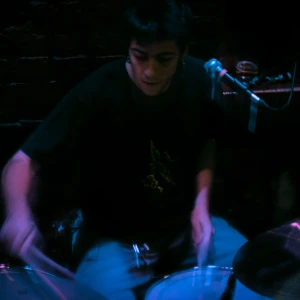 Χαρμπίλας Νίκος - Δάσκαλος Drums στο instateacher.gr