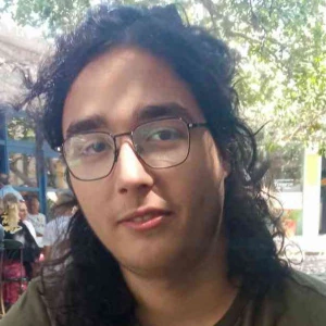 Μένης Κωνσταντίνος - Καθηγητής Αρχαίων Ελληνικών από Μετάφραση στο instateacher.gr