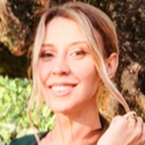 Λέκα Χριστιάνα - Καθηγήτρια Έκθεσης στο instateacher.gr