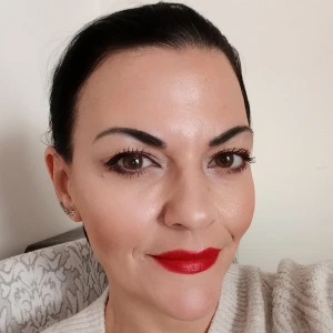 Χριστοφιλέα Κατερίνα - Καθηγήτρια Αγγλικών στο instateacher.gr