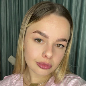 Μουλλάχι Σίντα - Καθηγήτρια Αγγλικών στο instateacher.gr