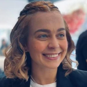 Οικονόμου Χαρά - Καθηγήτρια Τεχνολογίας στο instateacher.gr