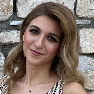 Γιώτα Χριστίνα - Καθηγήτρια Αρχαίων Ελληνικών από Μετάφραση στο instateacher.gr