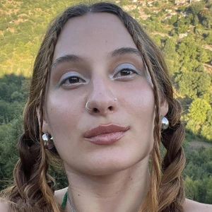 Καρακοβούνη Ειρήνη - Καθηγήτρια Αρχαίων Ελληνικών από Μετάφραση στο instateacher.gr