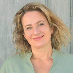 Λώνη Ανδρομάχη - Καθηγήτρια Αρχαίων Ελληνικών από Μετάφραση στο instateacher.gr