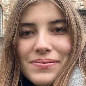 Γιούργου Μαίρη - Καθηγήτρια Ισπανικών στο instateacher.gr