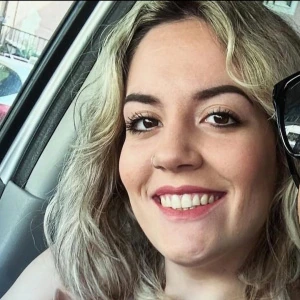 Βλαχούλη Κλειώ - Καθηγήτρια Έκθεσης στο instateacher.gr