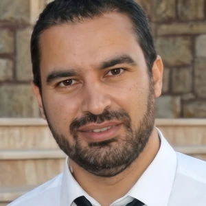 Μουτσάκας Δημήτρης  - Καθηγητής Φυσικής στο instateacher.gr