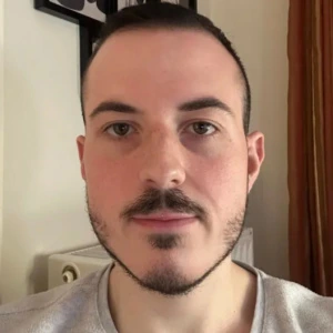 Μέντας Δημήτρης - Καθηγητής Αγγλικών στο instateacher.gr