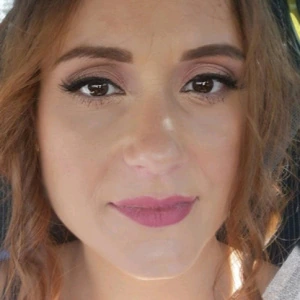 Κατσανού Μαρία - Καθηγήτρια Αγγλικών στο instateacher.gr