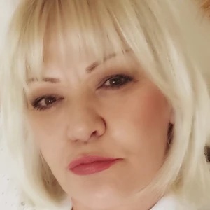 Ρία Σ. - Καθηγήτρια Αγγλικών στο instateacher.gr