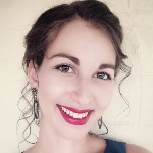 Σταμούλου Ελένη  - Καθηγήτρια Έκθεσης στο instateacher.gr