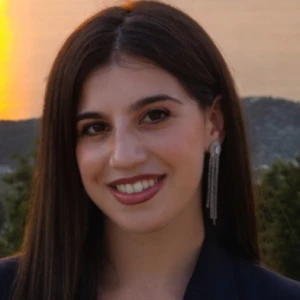 Γεωργιοπούλου Αγγελική - Καθηγήτρια Έκθεσης στο instateacher.gr