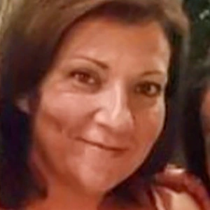 Βασιλάκη Ελένη - Καθηγήτρια Αρχαίων Ελληνικών από Μετάφραση στο instateacher.gr