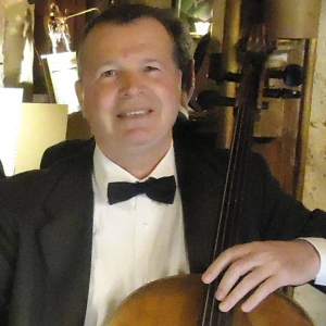 Κάνας Σωκράτης - Δάσκαλος Κοντραμπάσο στο instateacher.gr