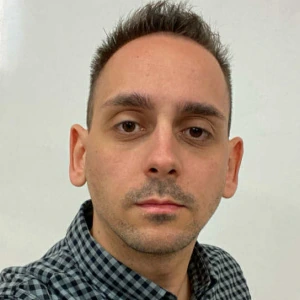 Τσακίρης Θεόδωρος - Καθηγητής Δημοτικού στο instateacher.gr