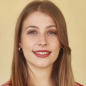 Μανωλοπούλου Ελένη - Καθηγήτρια Νέων Ελληνικών στο instateacher.gr