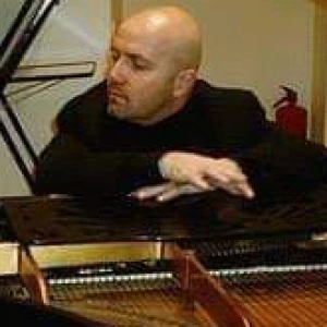 Μοναχός Σωκράτης - Δάσκαλος Φωνητικής στο instateacher.gr