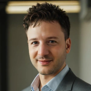 Πούλος Παναγιώτης - Καθηγητής Ναυτικού Δικαίου στο instateacher.gr