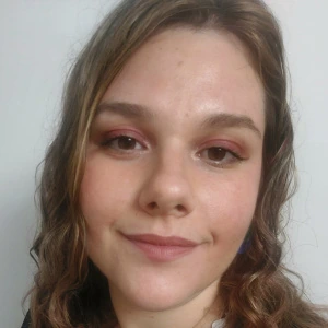 Λιλή Χρύσα - Καθηγήτρια Αγγλικών στο instateacher.gr