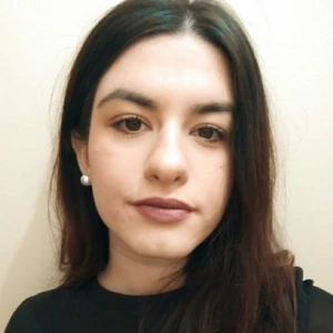 Αγκόλλι Χριστίνα - Καθηγήτρια Ιστορίας στο instateacher.gr