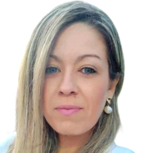 Μπέη Σμαράγδα - Καθηγήτρια Γαλλικών στο instateacher.gr