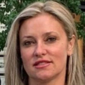 Xιωνά Aσημίνα - Καθηγήτρια Αγγλικών στο instateacher.gr